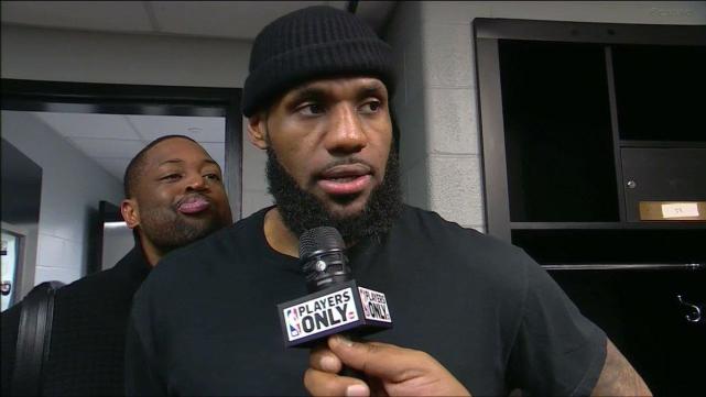 湖人隊|詹姆斯評湖人隊史最強5人組，濃眉無緣入圍，網(wǎng)友：這陣容保底10冠