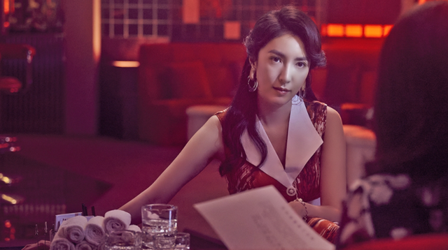 杨谨华|全网缉凶！《华灯2》凶手预测洗盘，制作人透露她悲伤可能是演的