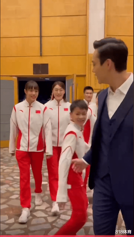 陈伟霆|社交牛逼症! 全红婵追星男神陈伟霆, 自来熟讲粤语, 王涵: 红姐你去哪?