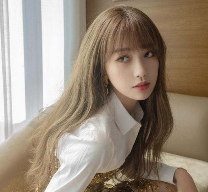 宋雨琦|当女星遇上金发：鞠婧祎御姐杨幂惊艳，程潇像从动漫里抠出来的！