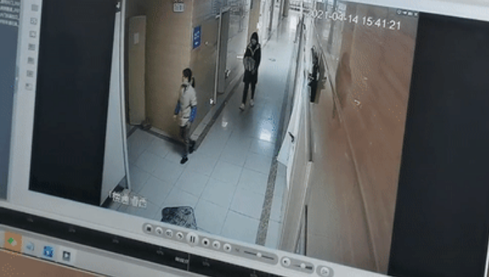 社會偵探員 女子戴假發口罩溜進產房，抱走龍鳳胎中的女嬰，警方僅用5小時就破案