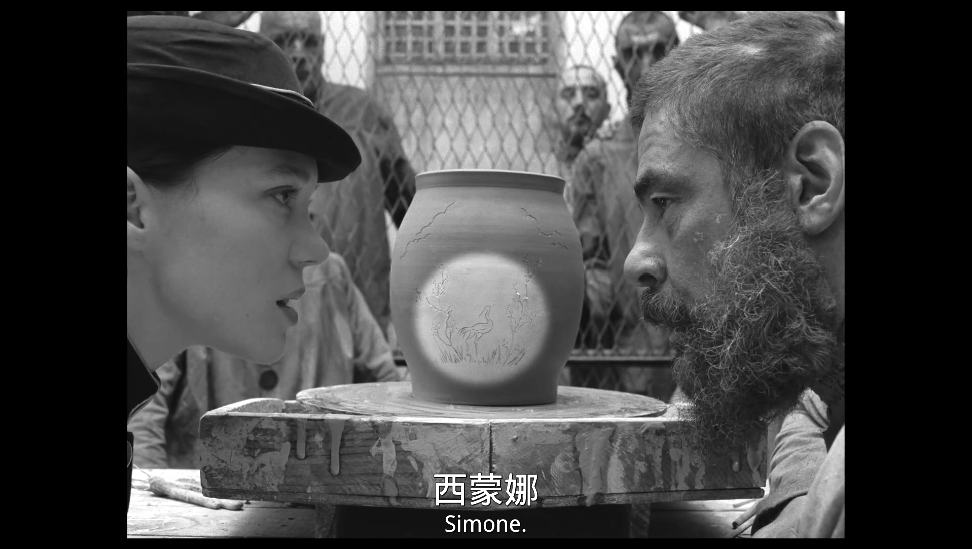 法兰西特派|影帝影后扎堆，这部R级片不简单！