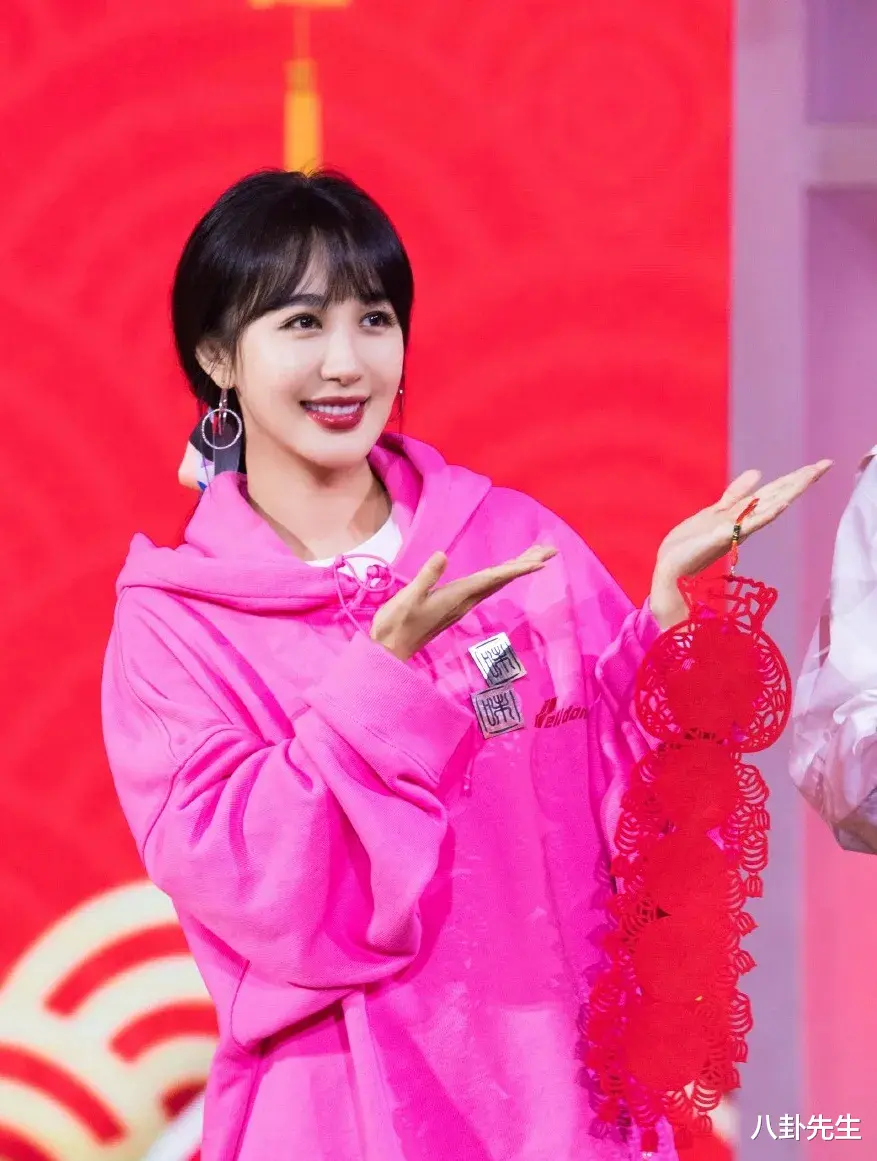 张馨予|《浪姐2》7位女星悄悄变脸？陈小纭脱胎换骨，张馨予旧照认不出