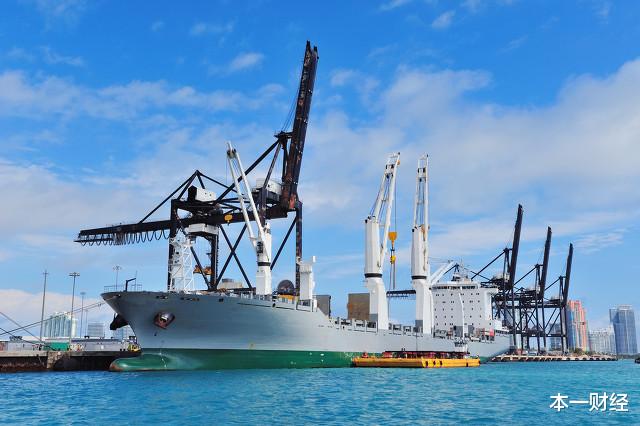 军工板块 军工板块：估值偏高，技术拐点