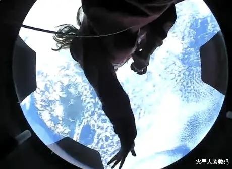 空间站 SpaceX“灵感4”号太空飞船成功将4名非专业人员送反太空和地球