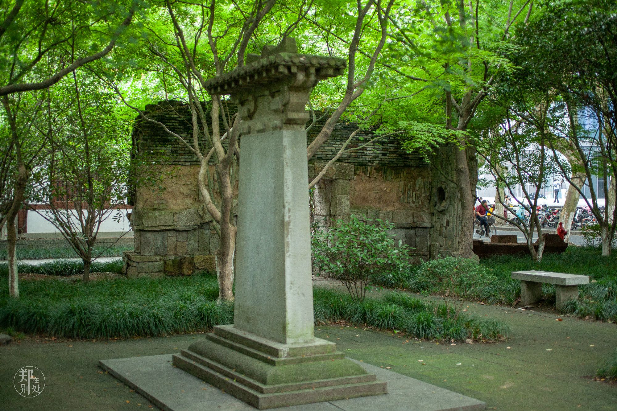 杭州凤山门:百年前,坐“篮筐电梯”上城楼,要花点小钱
