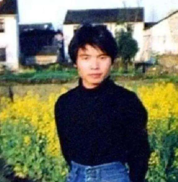 佟丽娅|变性人雷晓晨：04年变性，05年结婚，06年当妈，如今怎样了？