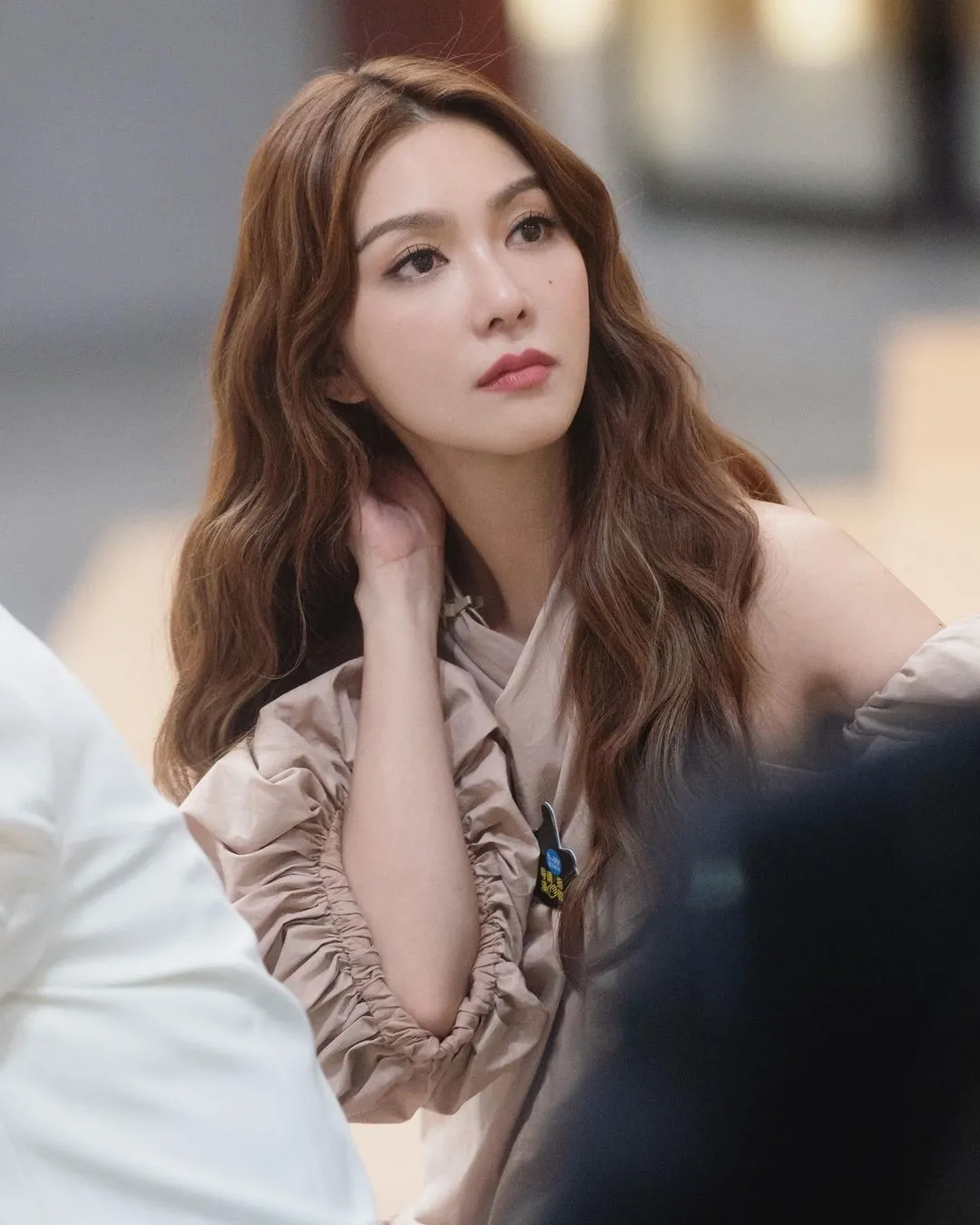 薛凯琪|“港圈最后的少女”消失10年高调复出，艳压内娱小花：不愧是我的童年女神！