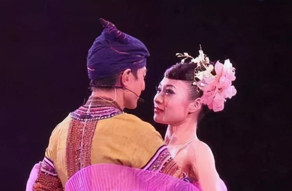 刘德华|赖文慧：专为刘德华伴舞，41岁还未嫁人，甘愿只做舞台“天王嫂”