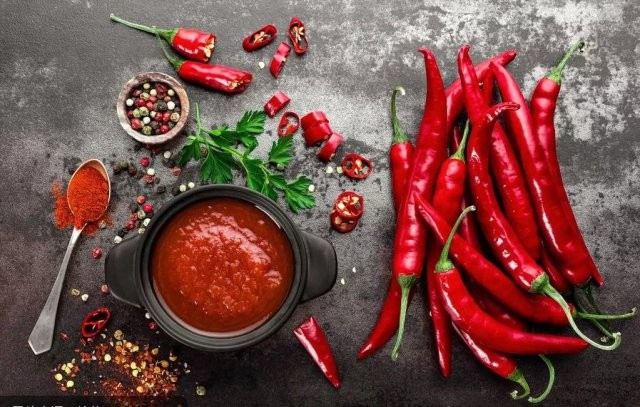 金兰中医学社|48岁大姐甲状腺结节转癌，不幸离世，医生：一种汤怎能天天喝？