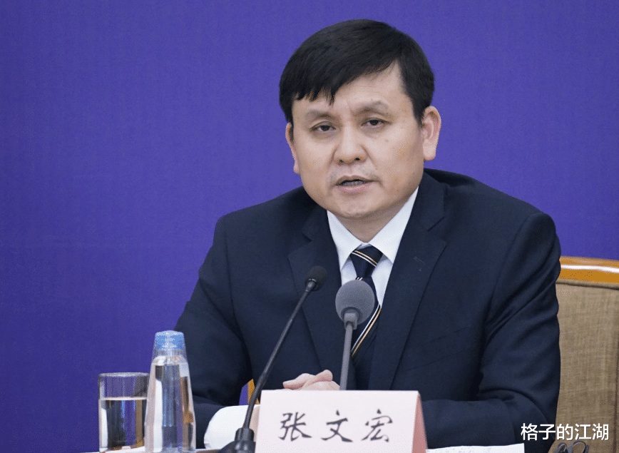 张文宏|张文宏医生再次陷入舆论漩涡：罗翔的悲剧，正在他身上重演