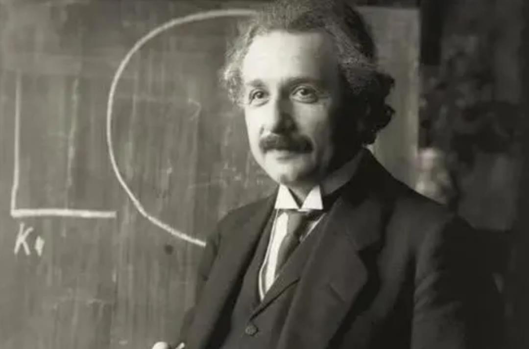 爱因斯坦 时间是错觉？牛顿与爱因斯坦已解释，人们更愿意接受谁的观念？