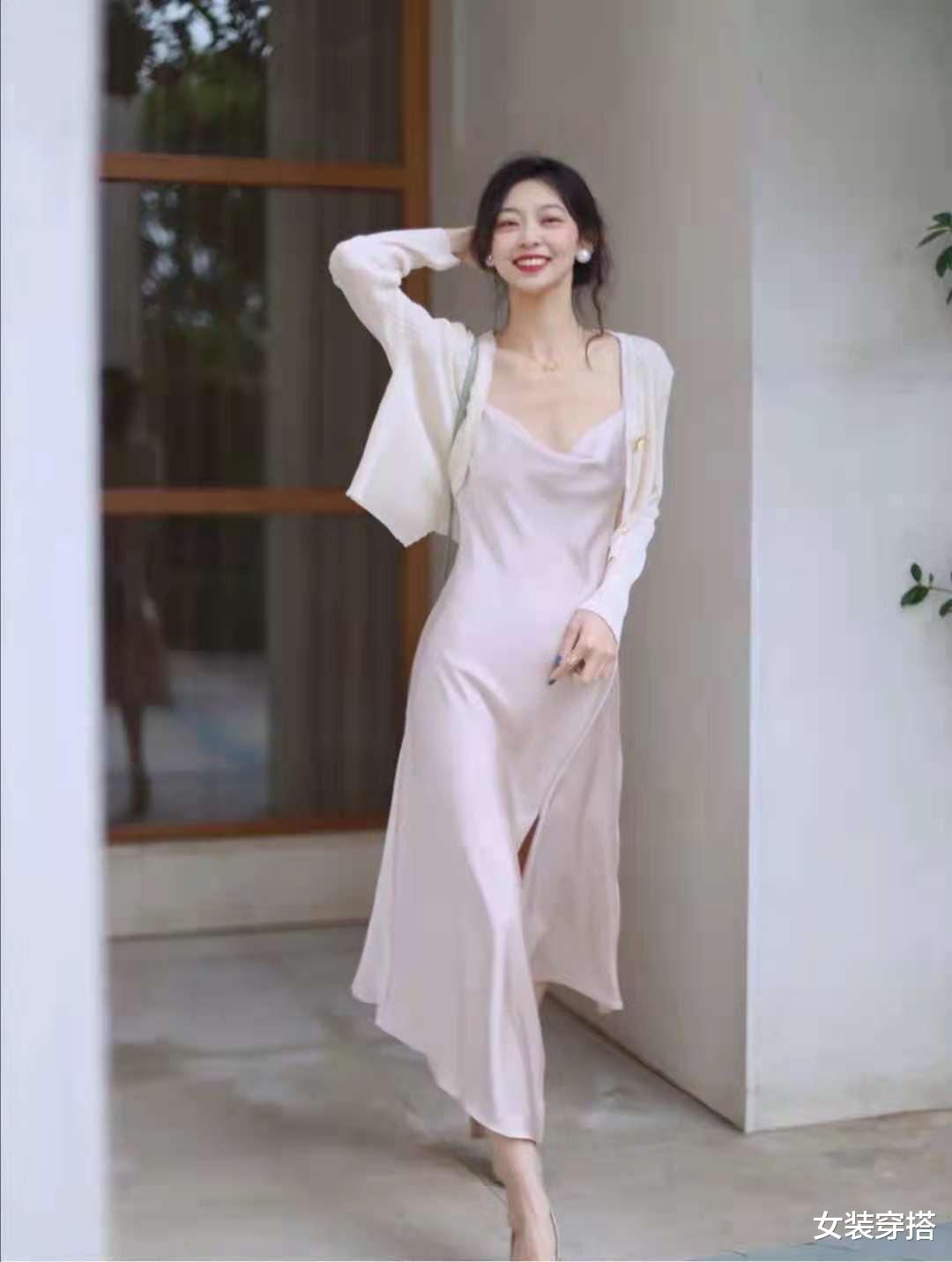女装穿搭|吊带连衣裙搭配什么外套显高档