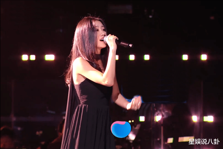 谭轩辕|《好声音》赛事白热化，伍珂玥输给谭轩辕，被指失去夺冠资格