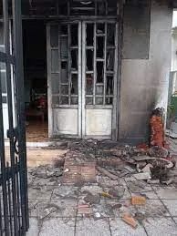 越南中文君 惊恐！越南黑社会老大雇人报复警察，在警察家中防火