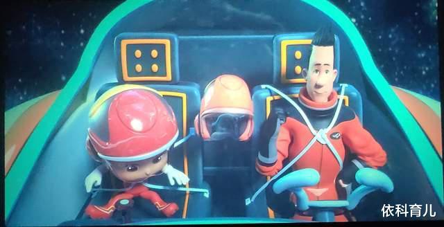 依科育儿|这个电影值得带孩子看一看,《新大头儿子小头爸爸4:完美爸爸》