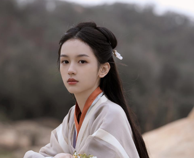 李冰冰|李冰冰的眼光有多毒？看她签约的9位艺人，2位小红3位已成一线