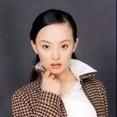 小海社会论|8位大脑门也好看的女星,秃头和大额头是两回事,还能美得有特色