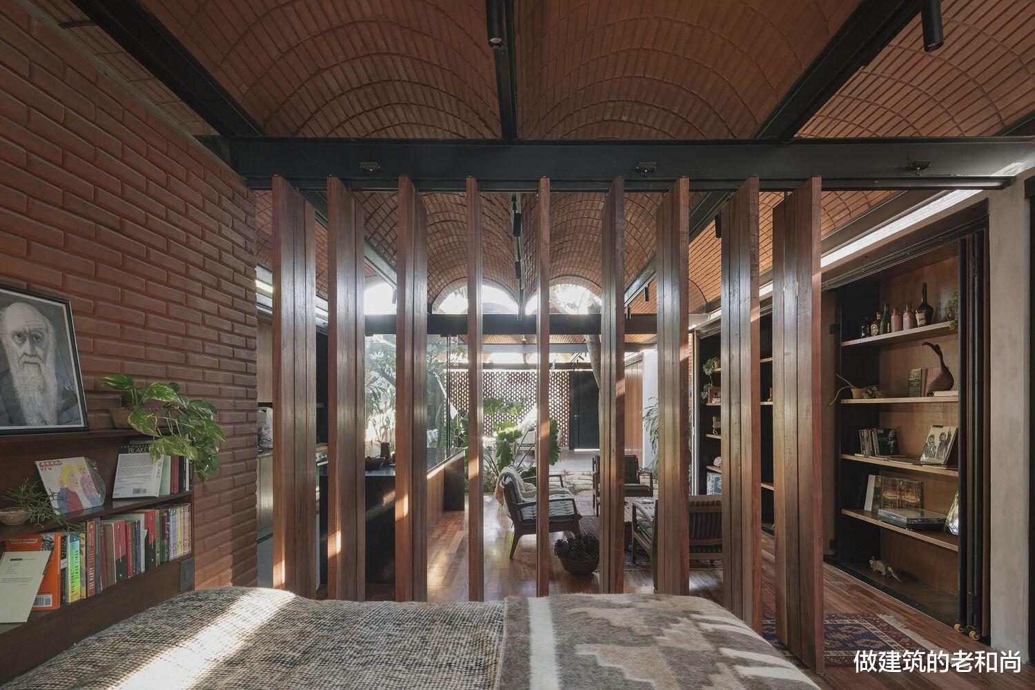 建筑师|不同于梦想改造家明星建筑师翻车，这个红砖住宅细节满满