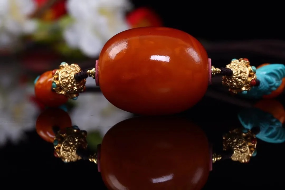 雕刻|聊聊红皮老蜜蜡