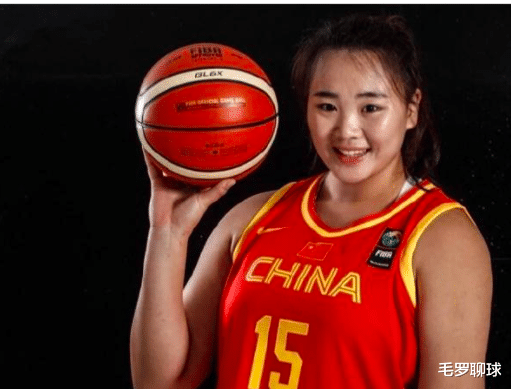 中国女篮|266斤巨无霸轰33+11，中国女篮奥运夺金胜算激增，美国队防她也难