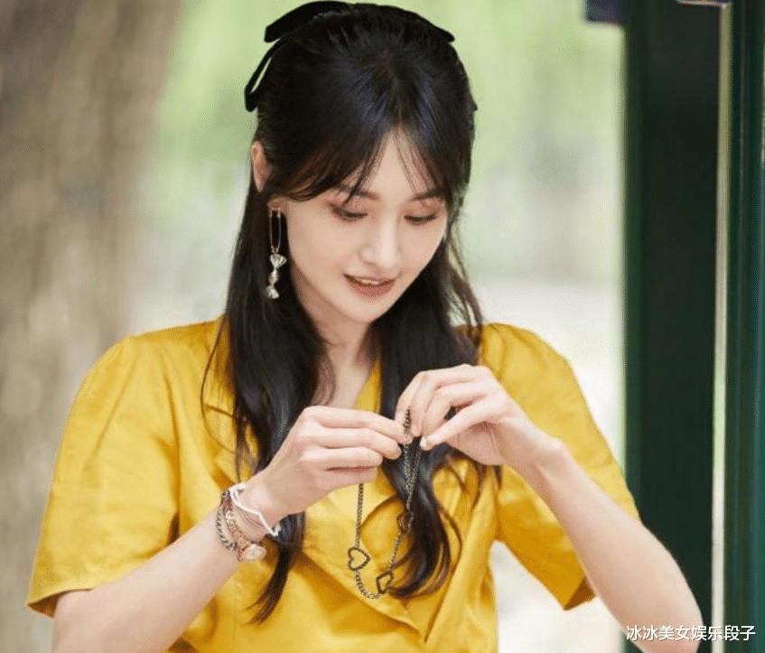 郑爽|被“封杀”后，郑爽换头像卖萌逛二手平台，“圈钱”人设不崩