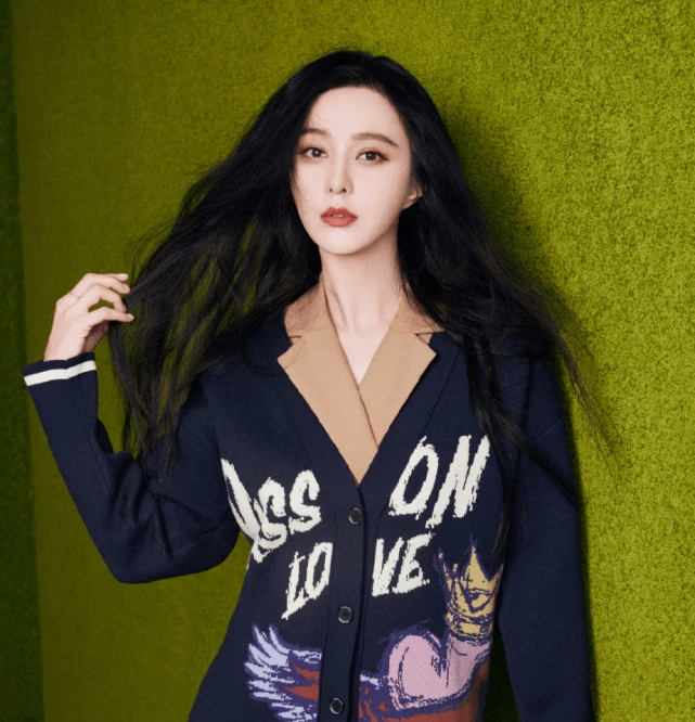 时尚风行派|范冰冰40岁生日让人心酸!穿香槟裙戴玉镯走佛媛路线,人都变温婉