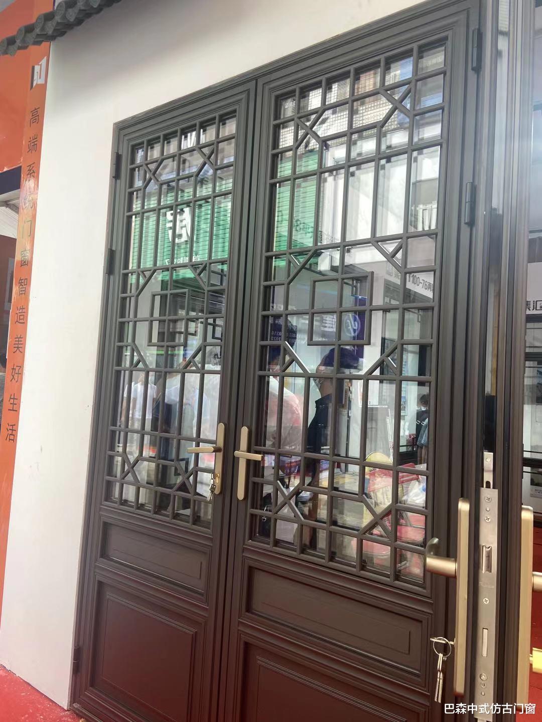 仿古门窗花格图片大全可以从什么地方查看？