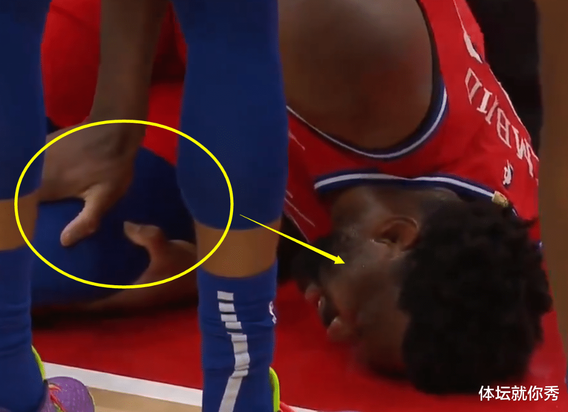 乔尔·恩比德|噩耗！恩比德膝盖遭遇重伤，大帝痛苦嘶吼，威少在一旁目视全过程