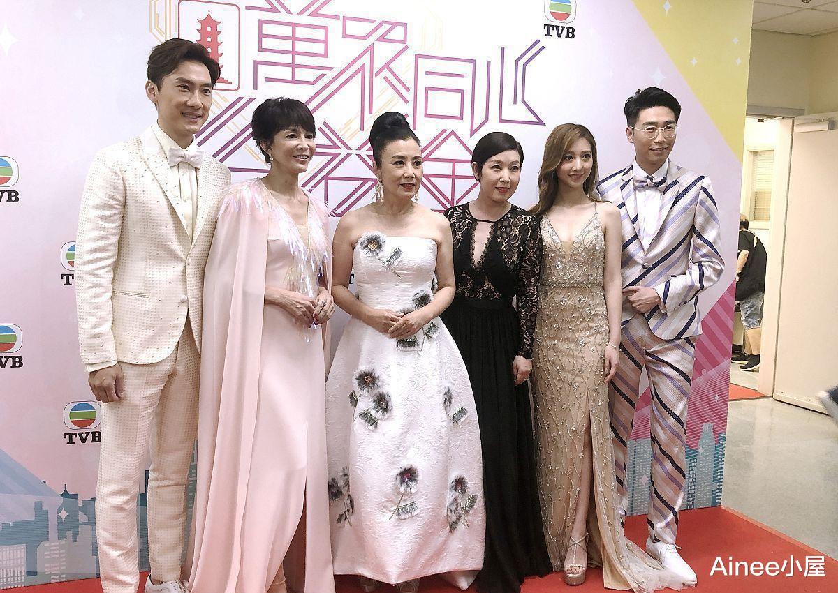 Ainee小屋|女明星一把年纪也要扮嫩,汪明荃大郑裕玲10岁,穿裙子像同龄人