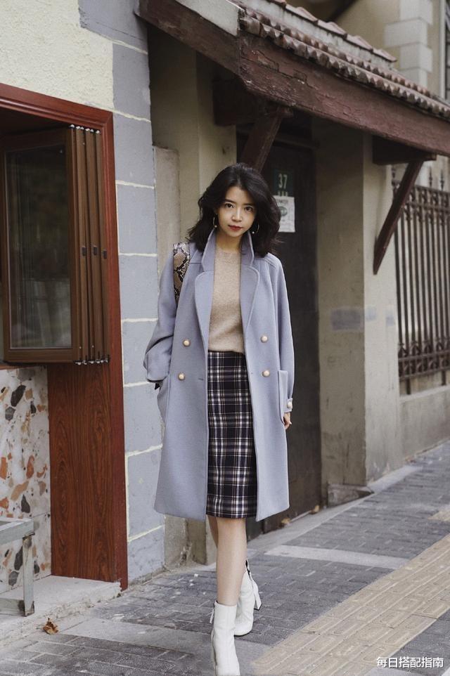 每日搭配指南 为什么你穿大衣不够高级?学会这4个搭配技巧,优雅知性显气质