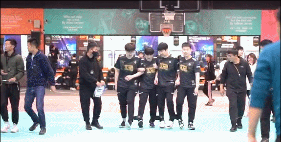 lpl|EDG排名第八，RNG倒数第二！LPL选手大会成绩出炉：冠军出人意料