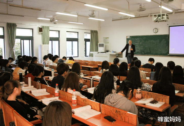 蜂蜜妈妈|大学专业包含“6个字”，建议你去考研，毕业后能少走弯路