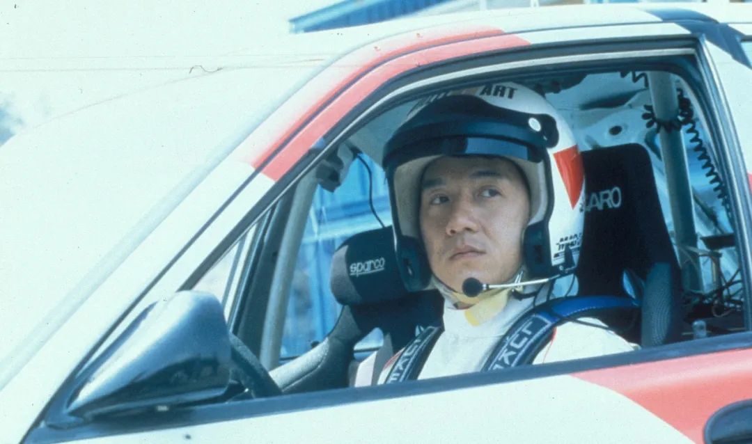 成龙|90年代成龙投资过亿大片，一部大赚一部大赔，一部让成龙丢了导演权