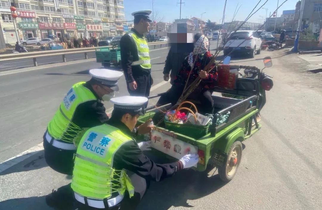 蓬莱市融媒体中心 蓬莱人,家里有这种电动三轮车的注意了