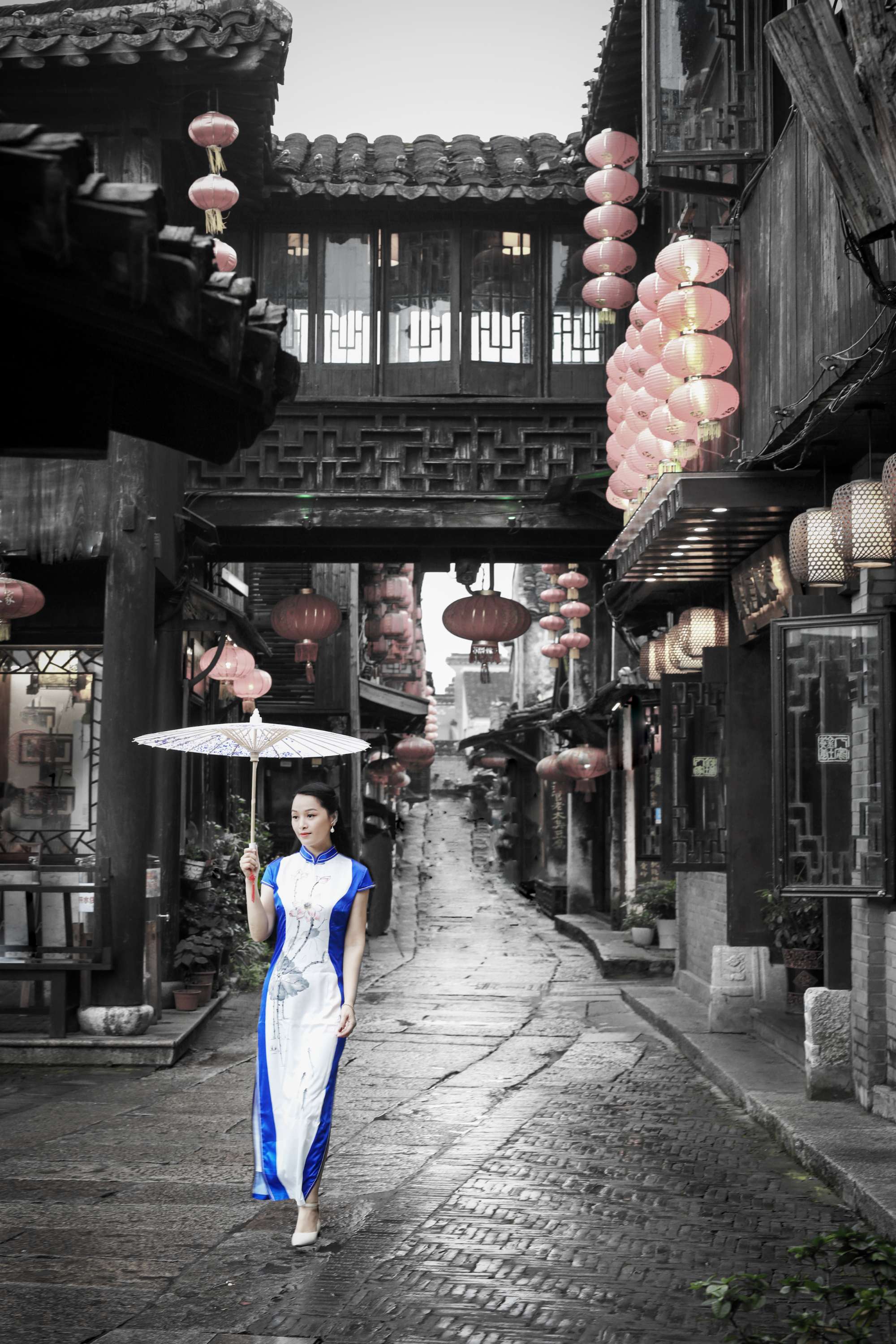 梦醒之后,那女子不变的烂漫温婉,浅笑依然