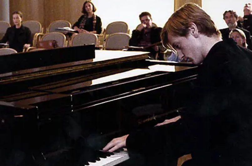 伊莎贝尔·于佩尔|伊莎贝尔于佩尔将获终身成就奖,再度回顾她这部为艺术献身的作品