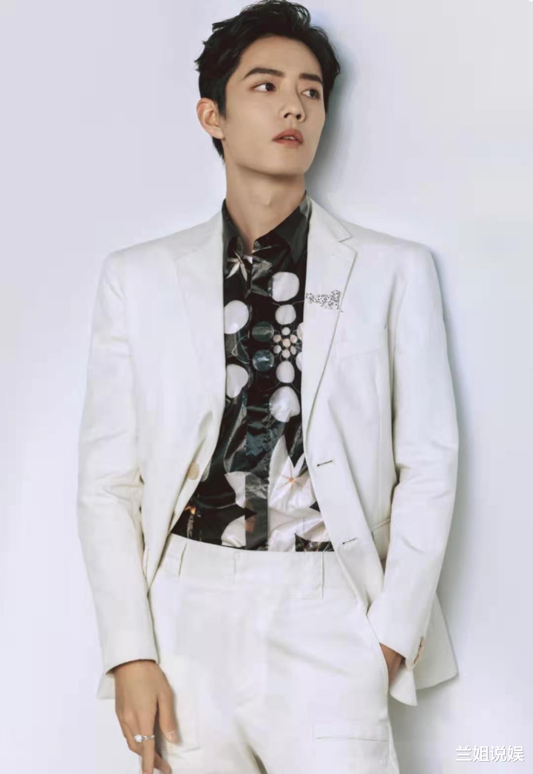 肖战|肖战代言欧莱雅!拍摄广告路透流出西装瞩目,直打哈气状态疲惫