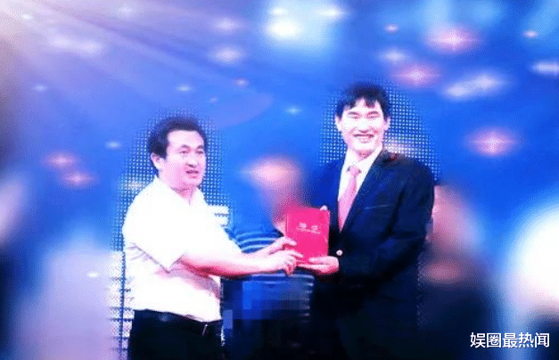 陈亚男|陈亚男直播被封后，导演喊话为其安排角色，网友：本色出演金莲