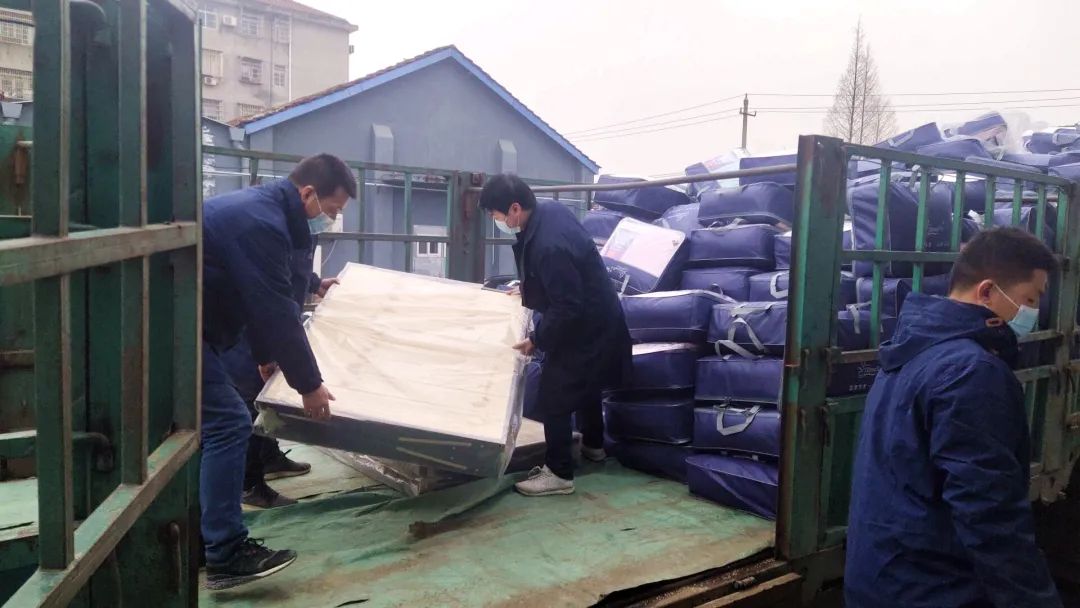 洪湖快报 同舟共“冀”！洪湖驰援邢台抗疫物资顺利抵达