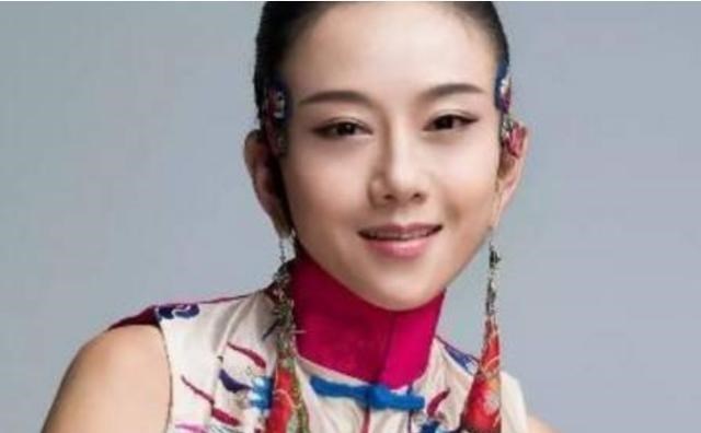 杨丽萍|46岁“巨婴”郭冷只会跳舞,连衣服都不会洗,年入百万却无人想嫁