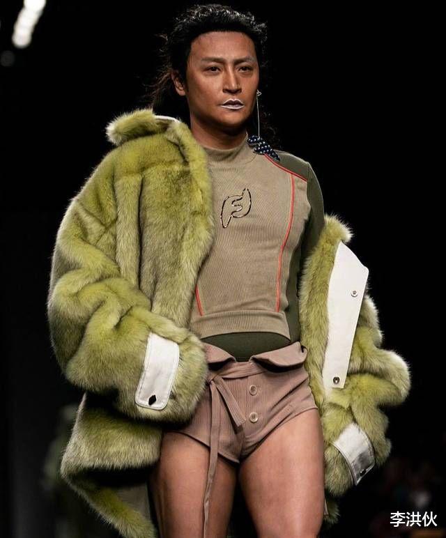 陈志朋|陈志朋有多爱国?从口罩到手机壳再到定位地址,全都体现爱国心