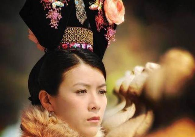 陈茵媺|她是港姐冠军，嫁给大10岁前辈，连生三娃还要再生