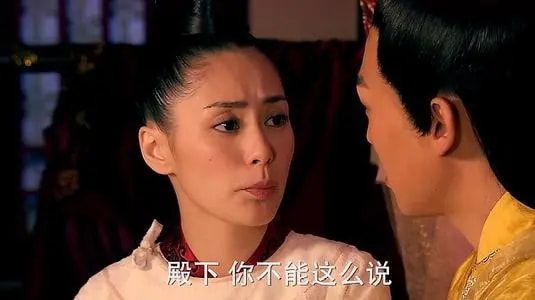 金晨|钟欣潼自降身价拍烂片，新片上映口碑一落千丈，竟成“最胖妲己”