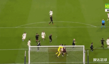 罗马|1-2，被绝杀逆转！欧冠4冠王主场翻车，晋级概率暴跌