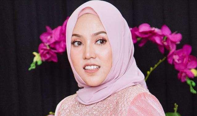 官宣|又离婚了？知名女星遭遇天灾后，官宣离婚并带走了一双儿女