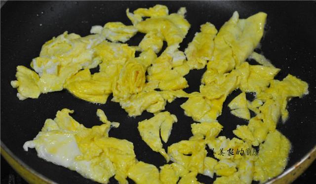 炒饭|春天来啦，“无米炒饭”赶紧做起来，低热量又饱腹，小肚子吃没了