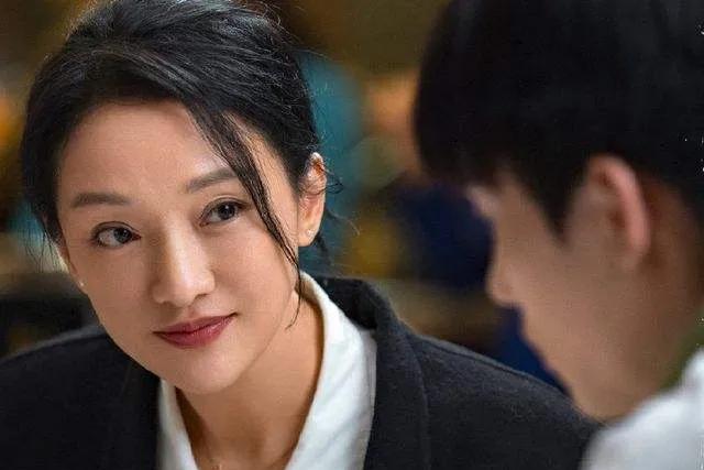 周迅|周迅《小敏家》获好评，与黄磊诠释“中年人的浪漫”看哭观众