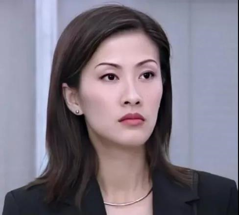 陈慧珊|tvb第一白骨精退圈当老师？她怎么“堕落”成这样？！