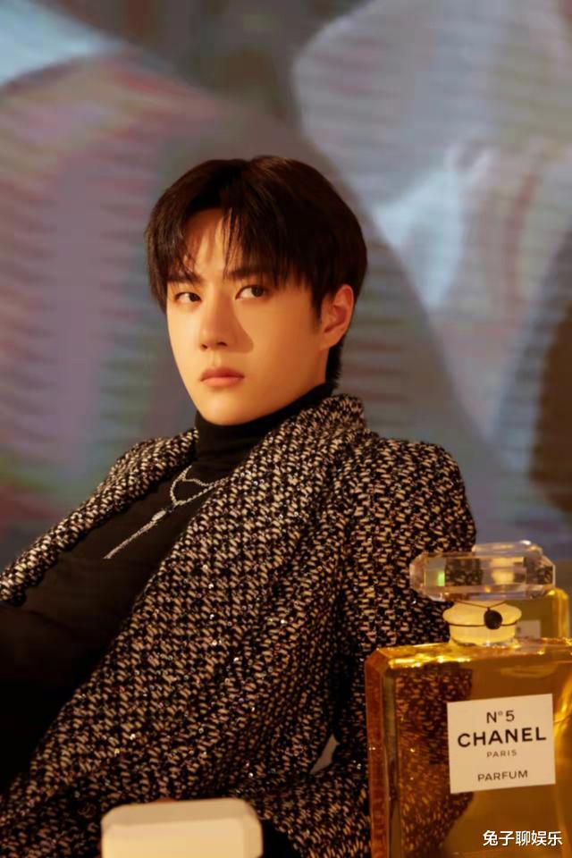 王一博|王一博新歌上线破百万，世界推特趋势第四名，真顶流！